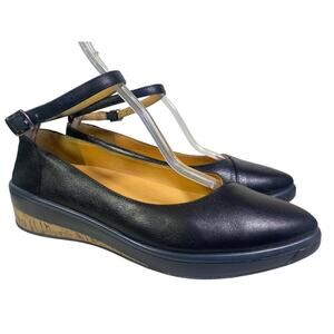 Soleni Ruth Flat Women size 7.5 Orthopedic